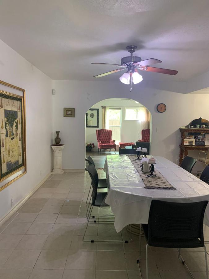 Oasis 3 Near Dfw Airport With Mediterranean Setting Ирвинг Экстерьер фото